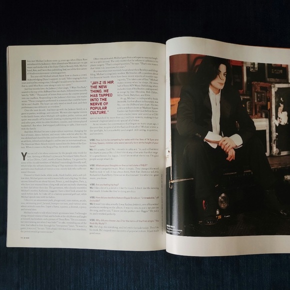 March 2002 VIBE Magazine with Michael Jackson - Picture 8 of 13